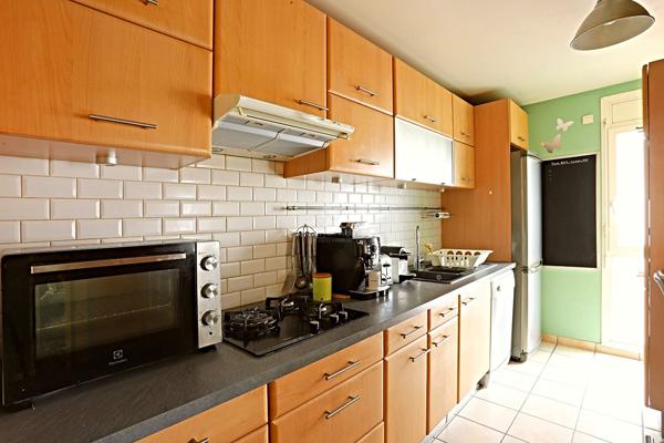 Appartement Nanterre 2 pièce(s) 51 m2 249 000 € **  - Référence  15400