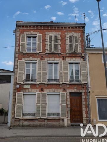 Maison à vendre 8 pièces 217 m² Châlons-en-Champagne