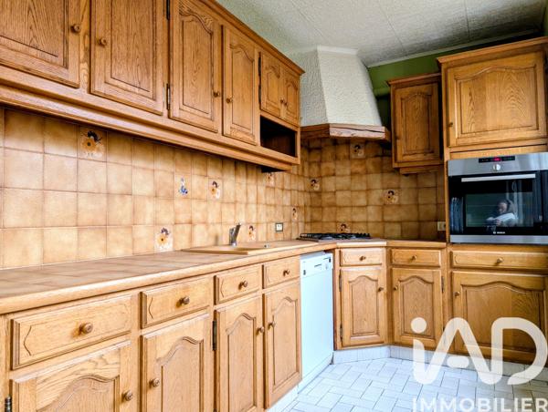 Maison à vendre 8 pièces 217 m² Châlons-en-Champagne