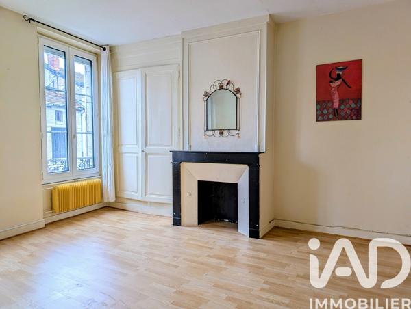 Maison à vendre 8 pièces 217 m² Châlons-en-Champagne