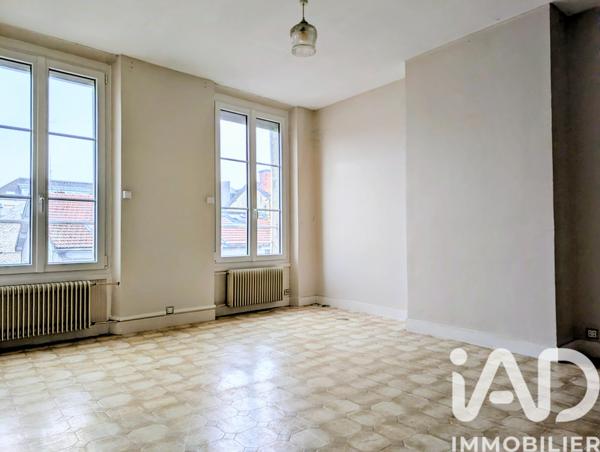 Maison à vendre 8 pièces 217 m² Châlons-en-Champagne