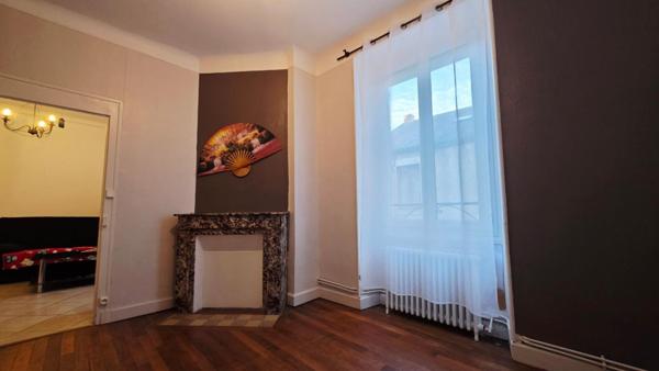 BOURGES CENTRE APPARTEMENT 35.67M² 2 PIECES
