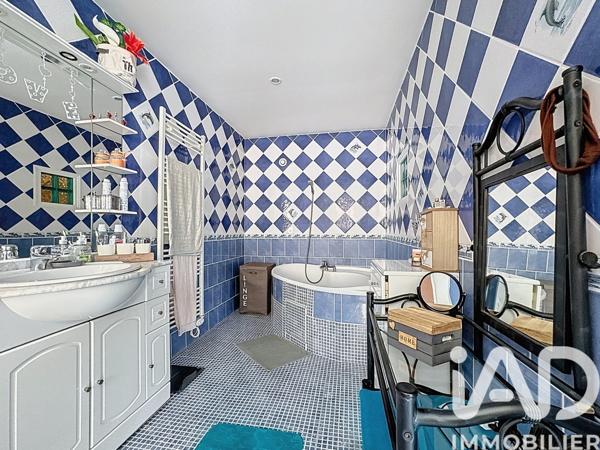 Location maison 3 pièces 118 m² Corneilhan