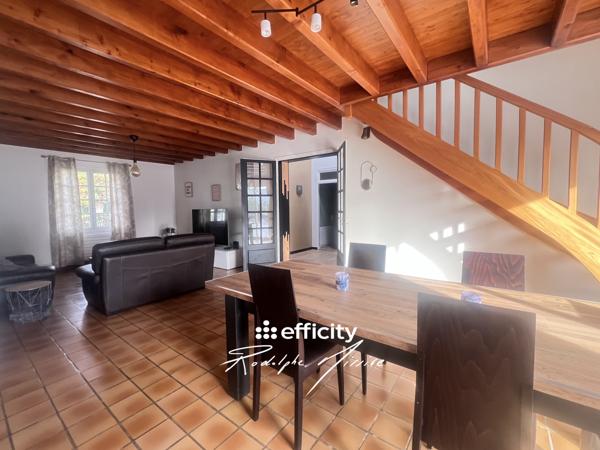 Maison 8 pièces - 220 m²