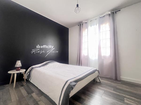 Maison 8 pièces - 220 m²