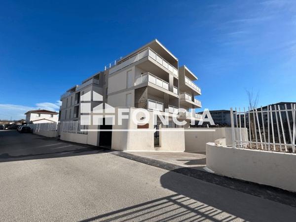 Location Appartement 2 pièces 39.9 m² - RESIDENCE L'ESTRELLA - 49 RUE DES MOISSONS Marignane 13700