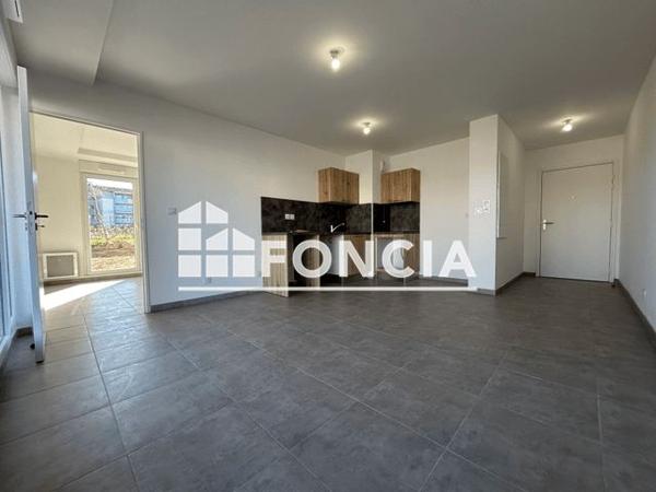 Location Appartement 2 pièces 39.9 m² - RESIDENCE L'ESTRELLA - 49 RUE DES MOISSONS Marignane 13700