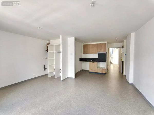 Location - Appartement Saint-Chély-d'Apcher 48200 28 m 2 28 m 2
