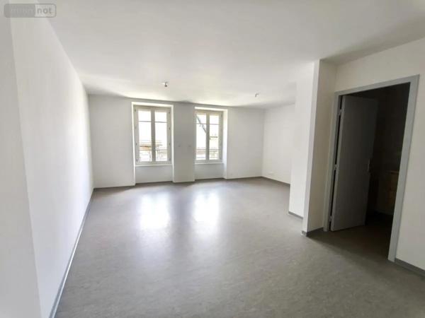 Location - Appartement Saint-Chély-d'Apcher 48200 28 m 2 28 m 2