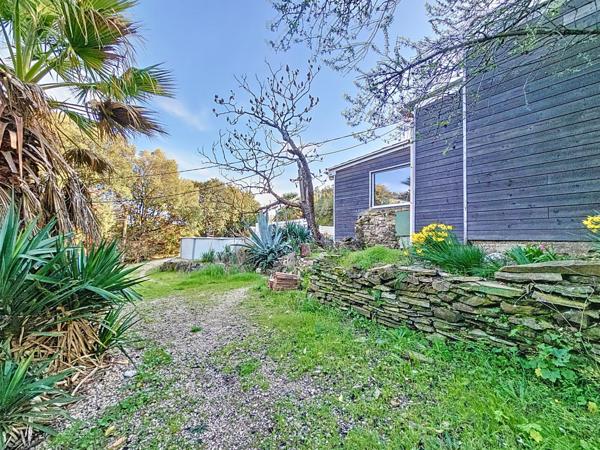 Mas de plain-pied avec dépendance et terrain en pleine nature – Extérieurs de Faugères – Cadre préservé sans voisinage