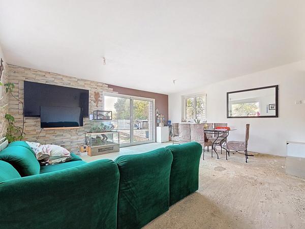 Mas de plain-pied avec dépendance et terrain en pleine nature – Extérieurs de Faugères – Cadre préservé sans voisinage