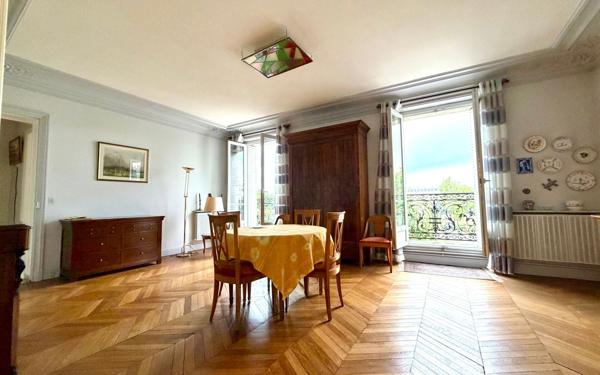 Appartement à vendre    6 pièces • 150,54 m2 Paris 12