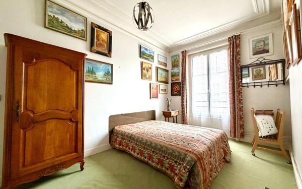 Appartement à vendre    6 pièces • 150,54 m2 Paris 12