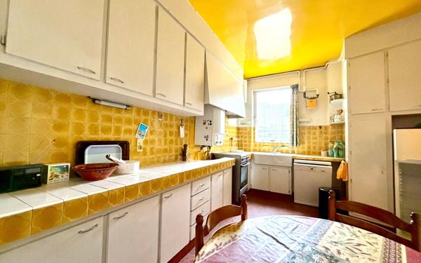Appartement à vendre    6 pièces • 150,54 m2 Paris 12
