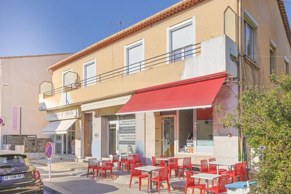 Le Pradet - Immeuble - Appartements et locaux commerciaux