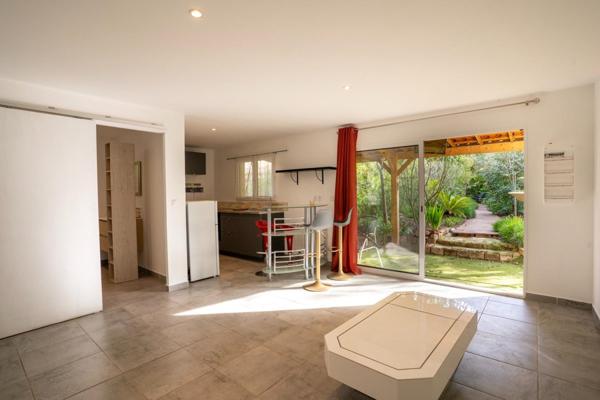 Maison à FREJUS, 83600 - 10 pièces 308m²