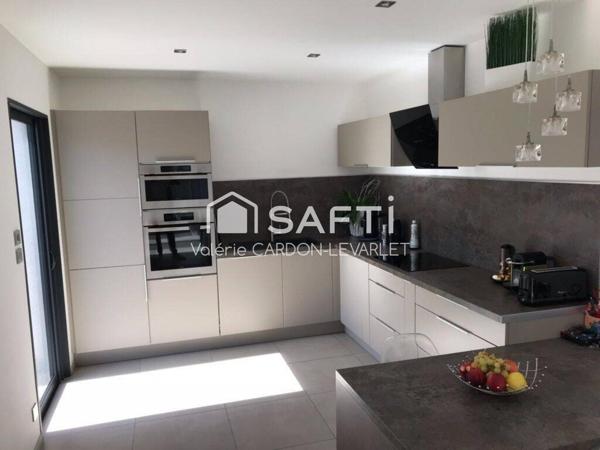 Coup de coeur, villa d'architecte de 154 m2.