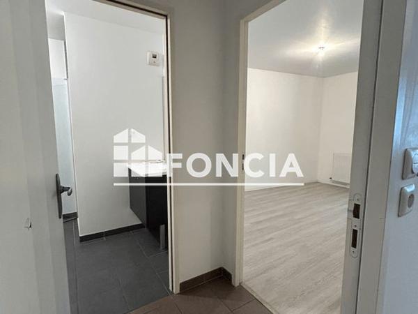 Location Appartement 2 pièces 46.8 m² - 3 & 5 RUE DU DOCTEUR JANVIER Coueron 44220