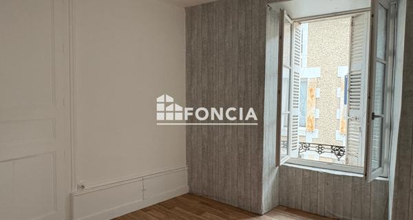 À vendre Maison 5 pièces 123 m² - Mirebeau 86110