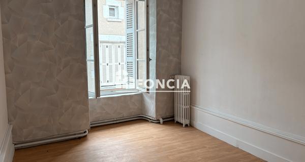 À vendre Maison 5 pièces 123 m² - Mirebeau 86110