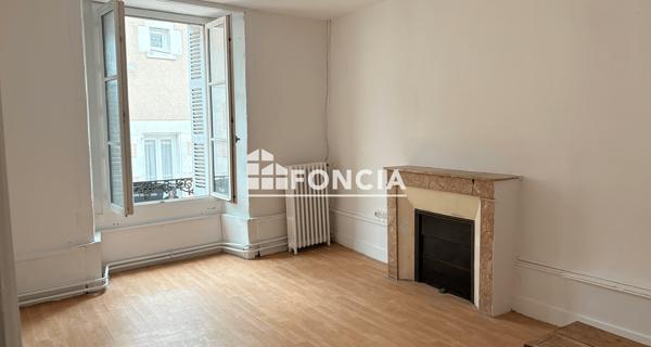 À vendre Maison 5 pièces 123 m² - Mirebeau 86110