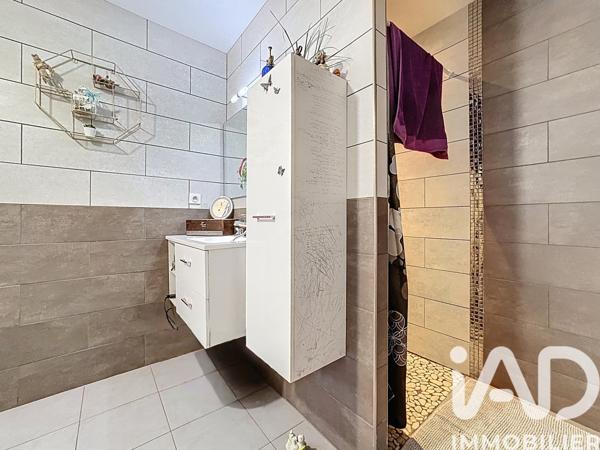 Maison à vendre 3 pièces 81 m² Saint-Vidal