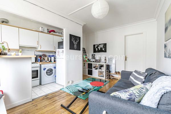 GARCHES - QUARTIER PETIT GARCHES - APPARTEMENT 2 PIECES - 35 M2 - DERNIER ETAGE