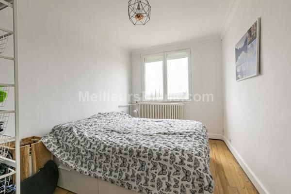 GARCHES - QUARTIER PETIT GARCHES - APPARTEMENT 2 PIECES - 35 M2 - DERNIER ETAGE