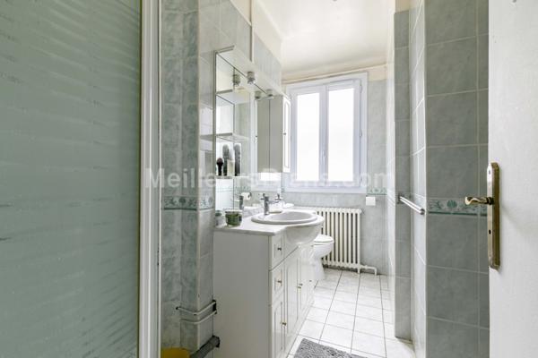 GARCHES - QUARTIER PETIT GARCHES - APPARTEMENT 2 PIECES - 35 M2 - DERNIER ETAGE