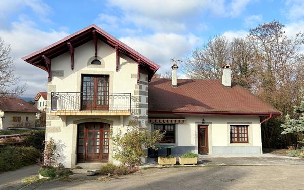 Maison à vendre    9 pièces • 223,17 m2 Valleiry