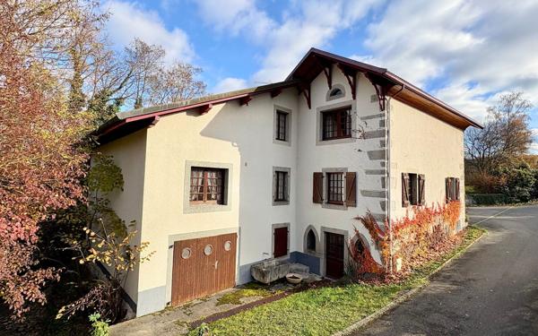 Maison à vendre    9 pièces • 223,17 m2 Valleiry
