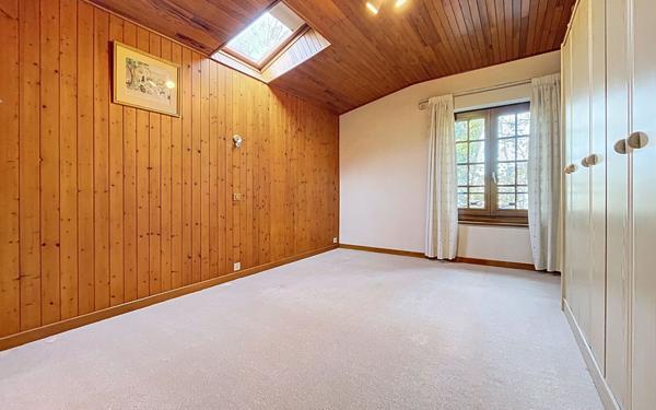 Maison à vendre    9 pièces • 223,17 m2 Valleiry