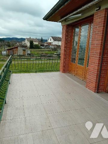 Charmante villa sur BOEN SUR LIGNON construite sur  terrain de 2833m².