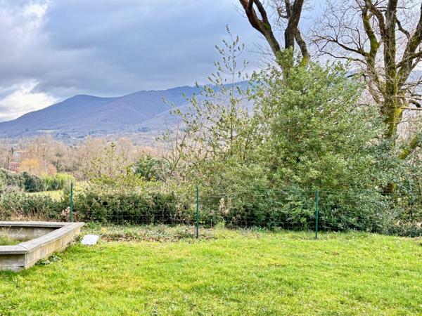Maison dans une impasse au calme avec garage et jardin