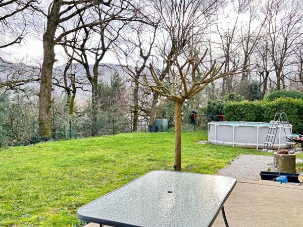 Maison dans une impasse au calme avec garage et jardin