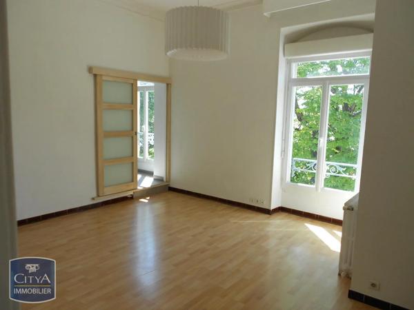 Appartement à louer 2 pièces 42.04m² Nîmes (30000)