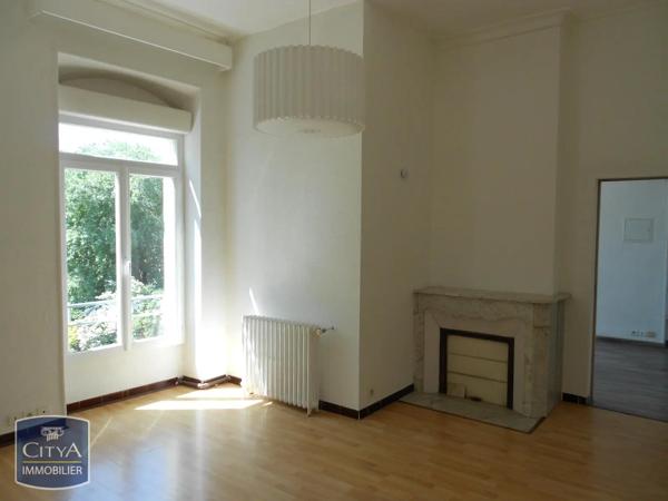 Appartement à louer 2 pièces 42.04m² Nîmes (30000)