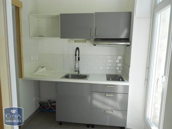 Appartement à louer 2 pièces 42.04m² Nîmes (30000)