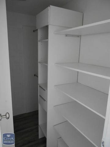 Appartement à louer 2 pièces 42.04m² Nîmes (30000)