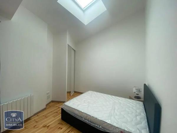 Appartement à louer 2 pièces 43.3m² Peyriac-Minervois (11160)