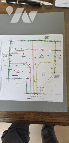 Une parcelle de terrain à bâtir de 1681m2 (Lot B)