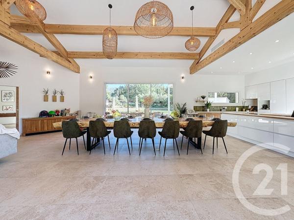 Maison à vendre  7 pièces - 255 m2 NANS LES PINS - 83