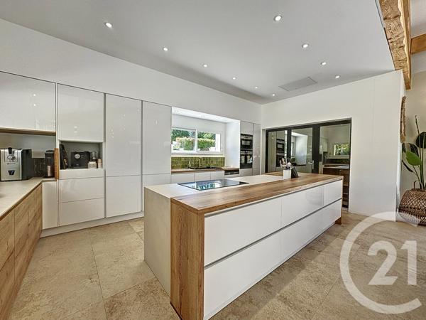 Maison à vendre  7 pièces - 255 m2 NANS LES PINS - 83