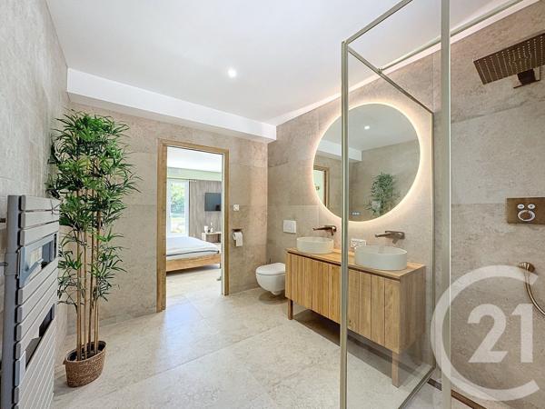 Maison à vendre  7 pièces - 255 m2 NANS LES PINS - 83