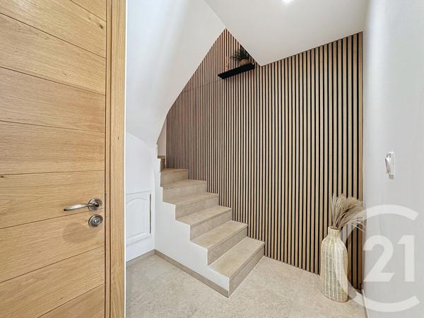 Maison à vendre  7 pièces - 255 m2 NANS LES PINS - 83