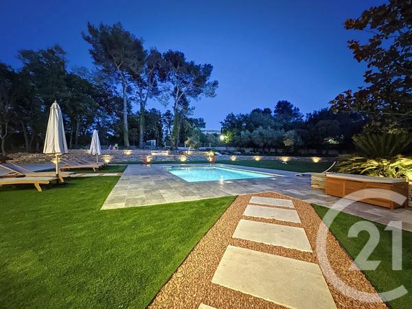 Maison à vendre  7 pièces - 255 m2 NANS LES PINS - 83