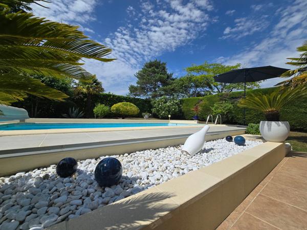 Maison vente à terme occupé 5 pièces SAINTES (17)