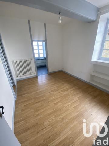 Location maison 6 pièces 92 m² Évron