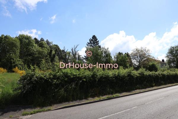 Terrain à vendre de 1 077 m²