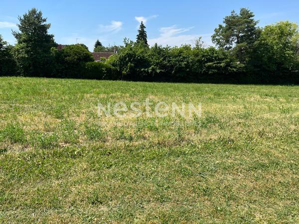 Terrain constructible viabilisé de 573 m²